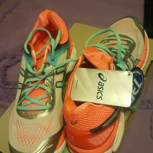 Asics women's tennis shoes